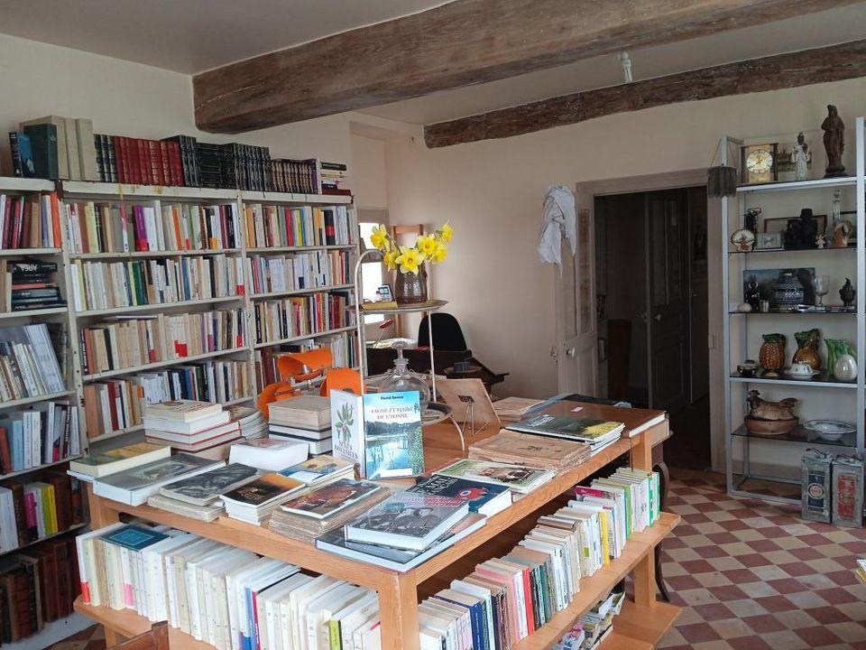 Lucy sur yonne librairie